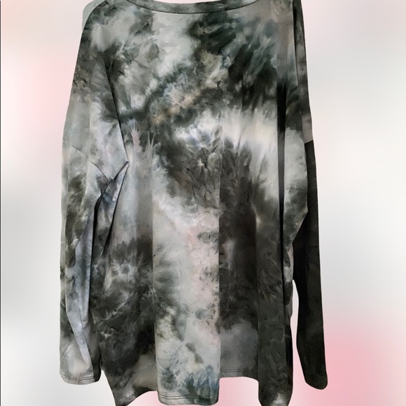 Tye Dye EC brand gently used blouse, size 2XL - Picture 6 of 7